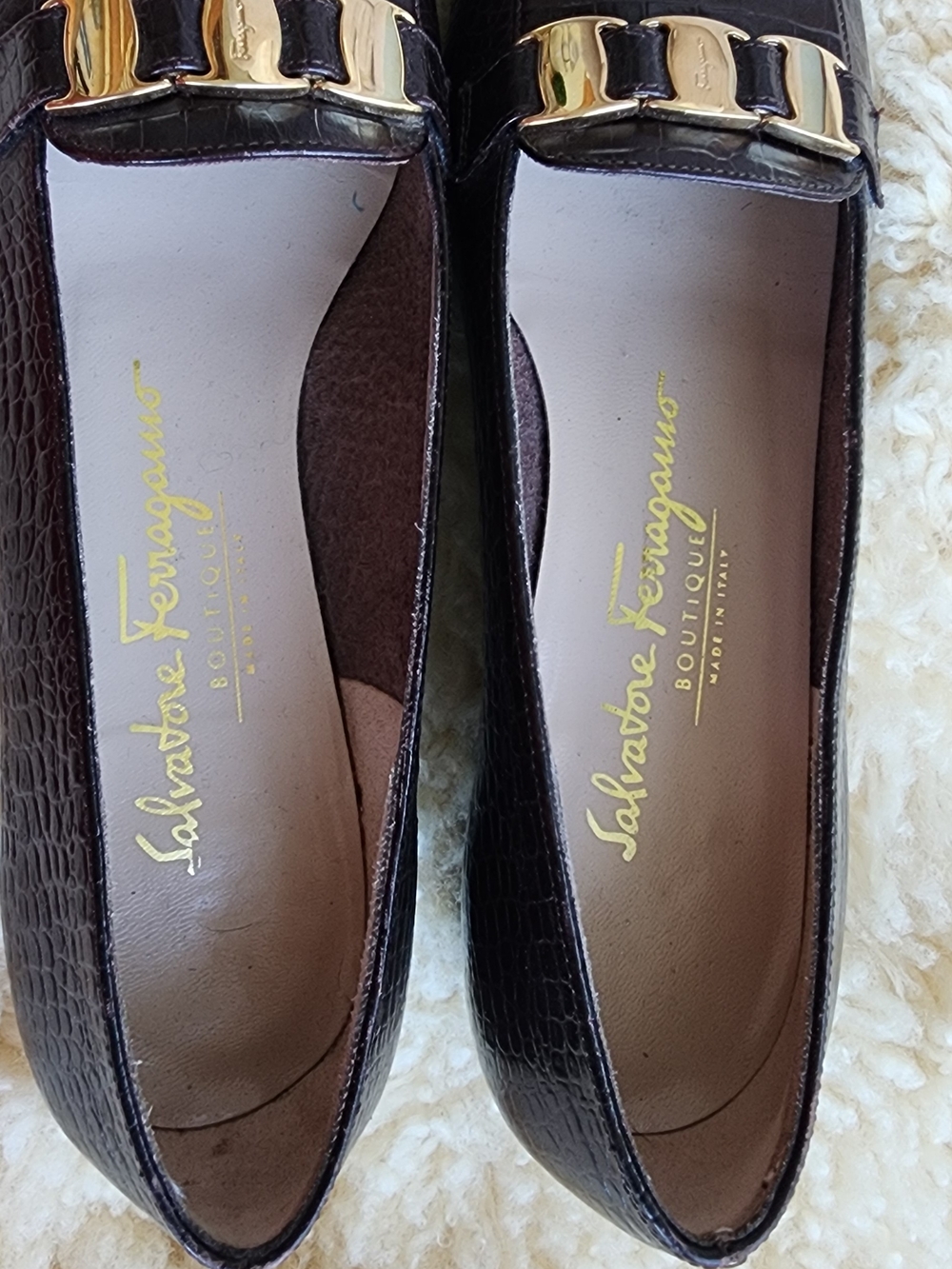 Salvatore Ferragamo Brown Croc-Embossed Leather Loafers with Gold Bit - Picture 4 of 7